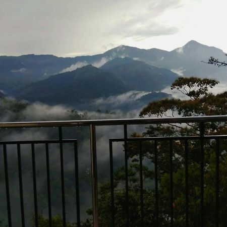 Palmtree Leaf, Munnar Hotel ภายนอก รูปภาพ