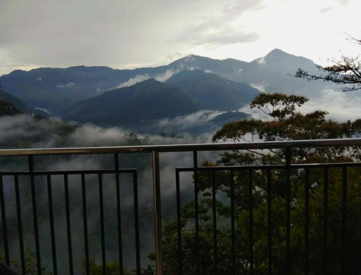 Palmtree Leaf, Munnar Hotel ภายนอก รูปภาพ