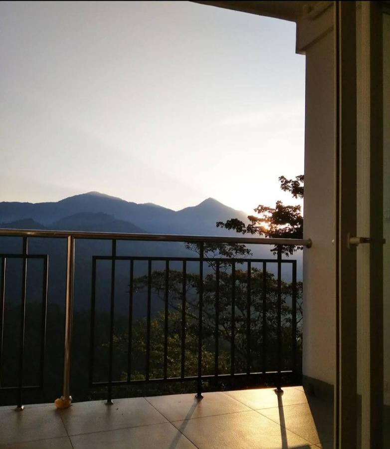 Palmtree Leaf, Munnar Hotel ภายนอก รูปภาพ