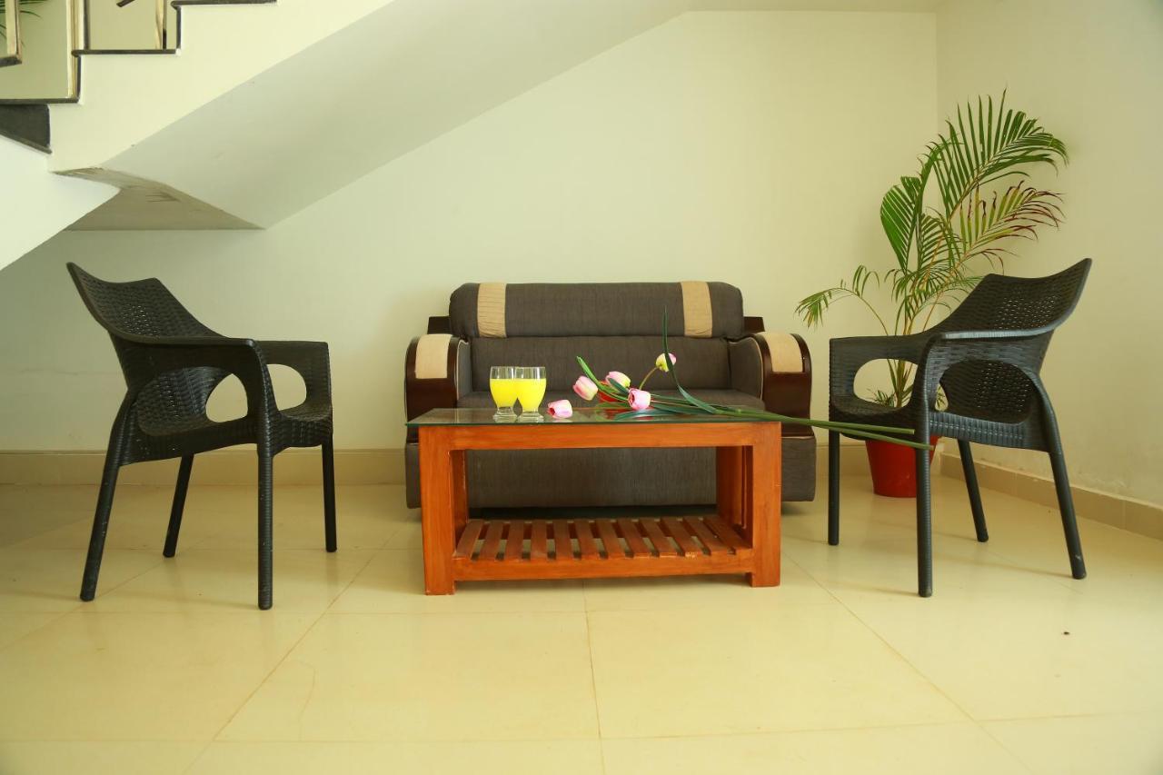Palmtree Leaf, Munnar Hotel ภายนอก รูปภาพ